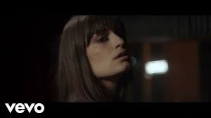 Zobacz słowa utworu eddy wraz z teledyskiem i tłumaczeniem. Clara Luciani Eddy Live Youtube