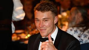 First lady of Australian television' Dawn Kenyon dies aged 92