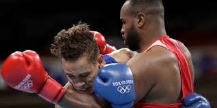 Seul français encore en lice dans le tournoi de boxe des jeux olympiques de tokyo, mourad aliev a été éliminé sur disqualification de l'arbitre chez les + 91 kg, dimanche. Oftkhg5pjyu7fm