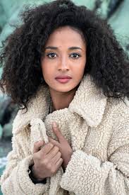 Husker du adopterede Amy, der blev tvangsfjernet med magt? Her er hun i dag 