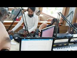 Download lagu lawas benyamin sueb apk 1.4 for android. Video Bens Radio 106 2 Fm Jakarta