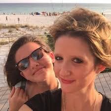 Amanda Tindall's Instagram, Twitter & Facebook