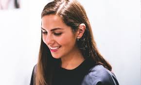 Laura Vann's Instagram, Twitter & Facebook