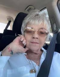 Lucinda Morgan's Instagram, Twitter & Facebook