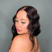 Hey mor ! 💚 Tenemos paquetes para la NSTM.. #carnaval #makeupartist  #artisticmakeup #bolivia #makeupideas #bolivia🇧🇴 #makeuptutorial