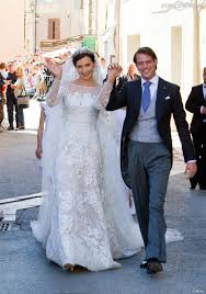 Join facebook to connect with princess claire roque and others you may know. Le Prince Felix De Luxembourg Et La Princesse Claire Nee Lademacher Lors De Leur Mariage Religieux A Saint Mariage Robe Dentelle Robe De Mariee Jeunes Maries