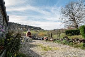 Maison De Caractere A 12km De Saint Nectaire Chateau De Murol Besse Station De Ski Super Besse Accrobranche Escalade Tyrol Puy De Dome Gite Location Gite