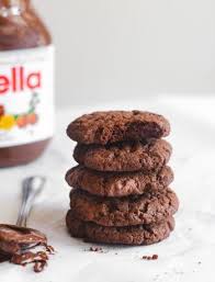 Easy Nutella Cookies Addictive And Ready In 15 Minutes 5 Ingredients Hungry Paprikas Recipe Nutella Cookies Easy Dessert Recipes Easy Nutella Cookies