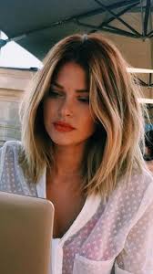 Popular Hairstyles For Women You Must Wear Nowadays Popular Hairstyles Long Hair Styles Womens Hairstyles