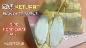 Tapi ingat ya.ketahanan ketupat ini tidak sama dg yg dimasak berjam2. Rebus Ketupat Hanya 12 Menit Ketupat Metode 5 30 7 Youtube