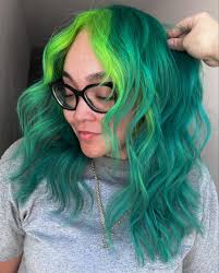 🌊Baja Blast🌴 @evopro Staino 🌈 Treated with @olaplex #newmexico  #albuquerque #abq #abqhair #abqhairstylist #505hair #abqbalayage  #abqcolorist #tealhair #neongreenhair #limegreenhair #colorblockhair  #colorblocking