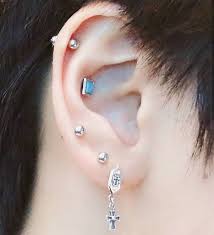 Image About Icon In Nct Has All My Uwu S By Chittaphrrr In 2020 Earings Piercings Cute Ear Piercings Half Moon Earrings