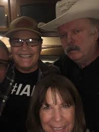 Eddie Knotts's Instagram, Twitter & Facebook