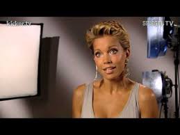We did not find results for: Spielerfrau 3 0 Phanomen Sylvie Van Der Vaart Youtube