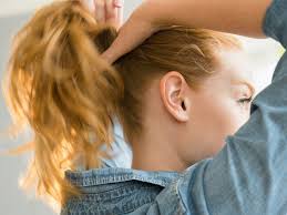 5 Ways You Should Be Using Dry Shampoo But You Re Not In 2020 Using Dry Shampoo Dry Shampoo Second Day Hairstyles