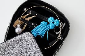 Start with the thinnest chains and work up to the thickest. Travel Tip How To Pack Jewelry Hitha On The Go