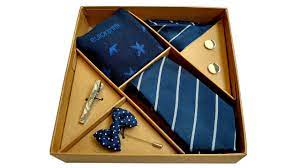 This bag is quite extended, sturdy, reinforced and has adjustable or detachable shoulder straps. 10 Unique Birthday Presents For Your Hubby