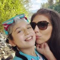 Crystal Buckner's Instagram, Twitter & Facebook