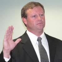 New deputy coroner Gene Proctor sworn i