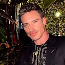 Gay Model and Social Media Influencer Jeff Thomas Dead at 35