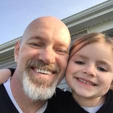 Larry Mynatt's Instagram, Twitter & Facebook