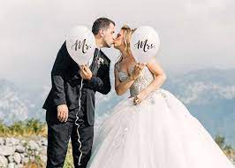 'clash zodiac sign', means the people under the zodiac sign mentions should avoid getting married on the day. What Are The Best Dates To Get Married For Zodiac Signs In 2021 Knowinsiders