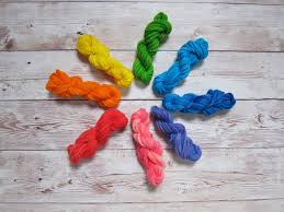 If you cannot keep your tie dye from fading, it can be hard to show off those artistic skills. Dye Yarn With Wilton Icing Dye Shiny Happy World