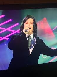 When a smokin hot momma keeps a succin after you go hoo ha o00. Lorena A Cvitanic Sur Twitter Molestan Al Chico Que Imita A Nino Bravo Y Les Da Con La Peluca El Problema No Es La Peluca Son Las Cejas Nino Bravo Era