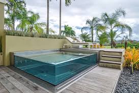 Der Glas Pool Ist Ein Echter Hingucker In Diesen 45 Hausern Und Hotels Sauna Finca House Bewertungen Design Luxusschwimmbader Pool Spa Kleiner Pool Ideen