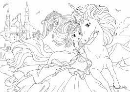 Het is een gevleugeld paard met een lange hoorn op zijn voorhoofd. Kleurplaat Eenhoorn Of Unicorn Kleurplaat Tijd Met Kinderen