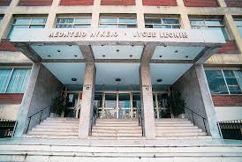 Μία νέα σχολική χρονιά ξεκινά με ελπίδες, προσδοκίες, πίστη, σεβασμό και αμέριστη αγάπη. Hmerida Gia Toys Kindynoys Toy Diadiktyoy Sto Leonteio Lykeio Pathsiwn Eidhseis Nea To Bhma Online