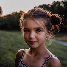 Jessica Scalf's Instagram, Twitter & Facebook