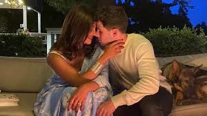 Nick has a younger brother, frankie, and two older brothers, joe and kevin. Priyanka Chopra Can T Stop Drooling Over Husband Nick Jonas In This Post Celebrities News India Tv