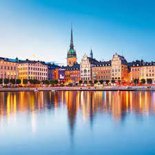 Estocolmo, la capital de suecia, está repartida sobre un total de 14 islas qué hacer 3 días en estocolmo suecia ▷con una hermosa costa repartida en 14 islas, estocolmo impresiona con sus. Gamla Stan Nocturna Estocolmo Suecia Suecia Viagens