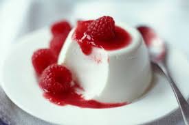 Resep strawberry panna cotta mudah & simple | strawberry panna cotta recipe. Dessert Lembut Ini 5 Sajian Manis Dari Panna Cotta