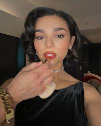 #LaCena is such an empowering event, I am beyond grateful. Thank you  @its_rubes 🌟🌟, stylist: @branden.ruiz , makeup: @robertti , hair:  @hairbyrenecortez , <33