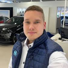 Myyntimies Mikkelistä