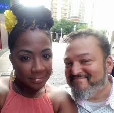 Hi everybody! Anyone have an idea why the laser engraves better