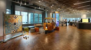 1pm to 9pm sat & sun: Visa Singapore Innovation Center Visa