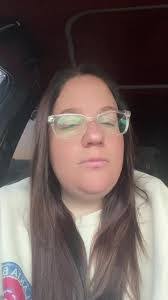 Nicole Vining's Instagram, Twitter & Facebook