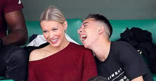 Montaine séparée de maxime lopez ? Montaine Les Anges 11 En Couple Depuis Deux Ans Avec Maxime Lopez Elle Dement Les Rumeurs De Separation Video Melty