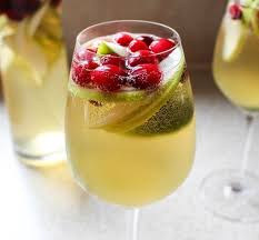 12 New Year S Eve Cocktails Rachel Hollis Holiday Sangria New Year S Eve Cocktails Cranberry Sangria