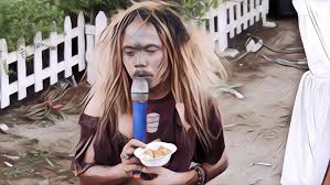 Memiliki rambut gondrong juga menjadi daya tarik tersendiri. Fakta Terkait Orang Gila Ajaib Paragram Id
