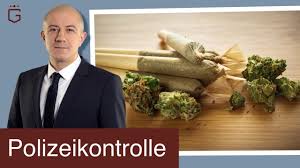 Einen bluttest dürfen und sollten sie verweigern. Allgemeine Verkehrskontrolle Was Darf Die Polizei Bei Verkehrskontrolle