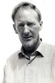 grough — Rescuers pay tribute to pioneer mountaineer Hamish MacInnes who  died aged 90