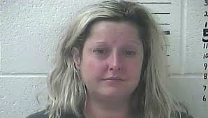 Miss. court clerk accused of DUI, leaving accident scene
