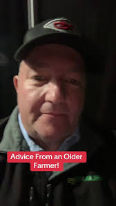 Senator Tina Smith: "Just heard from a Minnesota farmer who fronted her own  money for some conservation work because USDA had a contractual agreement  to reimburse her. Musk's freeze means she's out