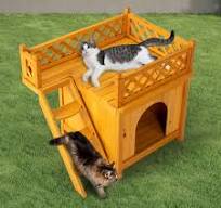 Zimtown Wooden Cat House Outdoor Cat Shelter with Porch,Cabin Style Raised  Pet House with Ladder Balcony,Yellow