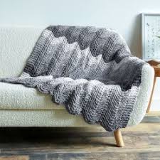 The button detail is perfect for your little babes. Knitting Patterns Galore Super Bulky 980 Free Patterns