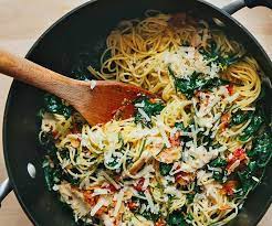 Last night i made her pasta with roasted cauliflower and breadcrumbs. Spaghetti With Baby Kale Chicken Capers Earthbound Farm